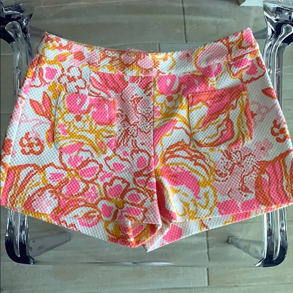 Lilly Pulitzer cotton shorts! - Picture 1 of 3